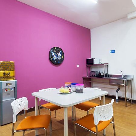 Cx Hostel Kuta Raya ภายนอก รูปภาพ