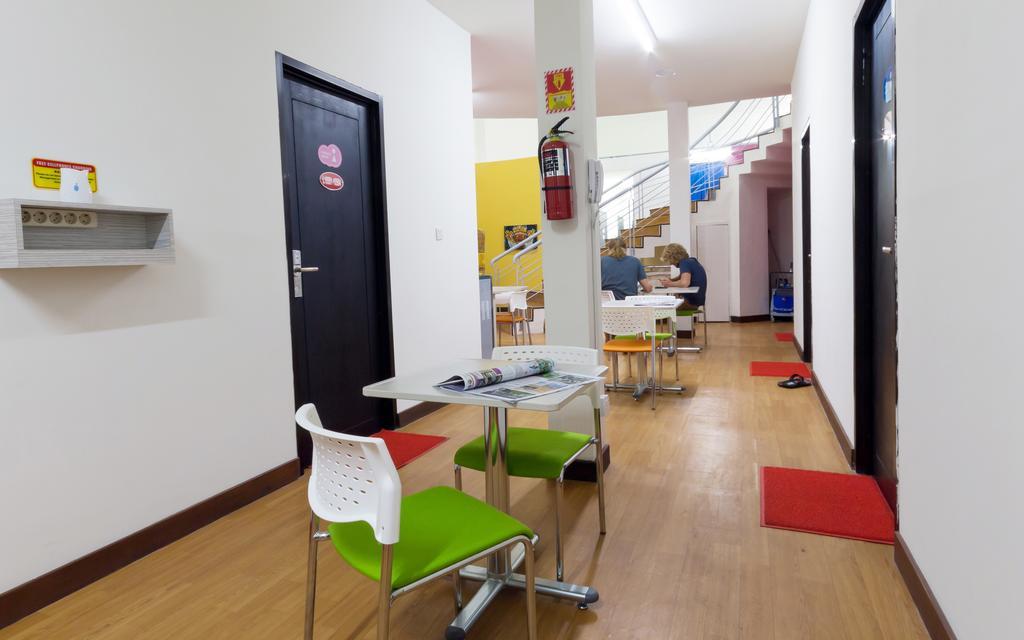 Cx Hostel Kuta Raya ภายนอก รูปภาพ