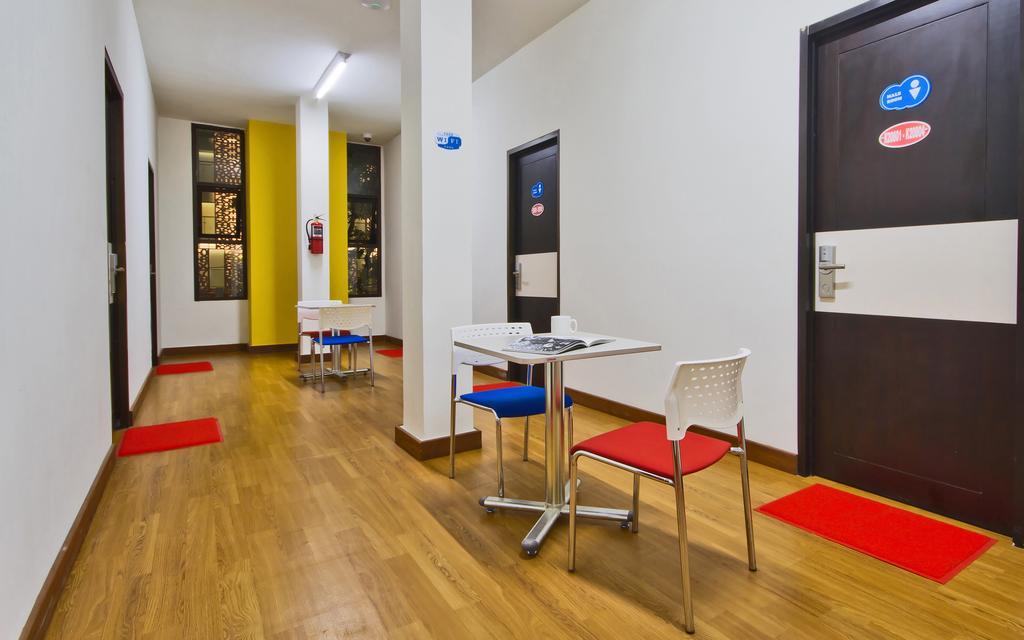 Cx Hostel Kuta Raya ภายนอก รูปภาพ