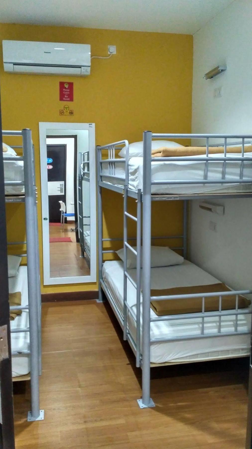 Cx Hostel Kuta Raya ภายนอก รูปภาพ