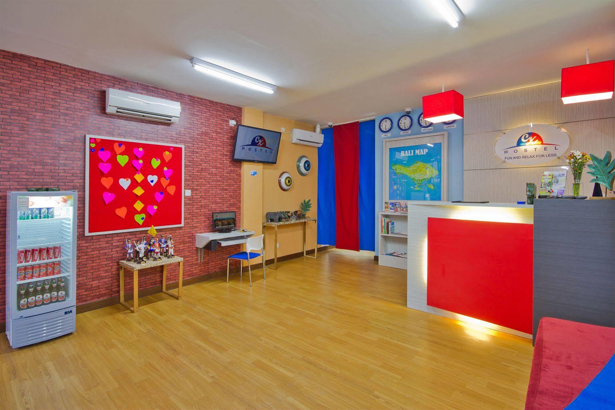 Cx Hostel Kuta Raya ภายนอก รูปภาพ